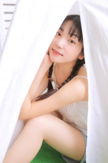 美女胸被狂揉扒开吃奶